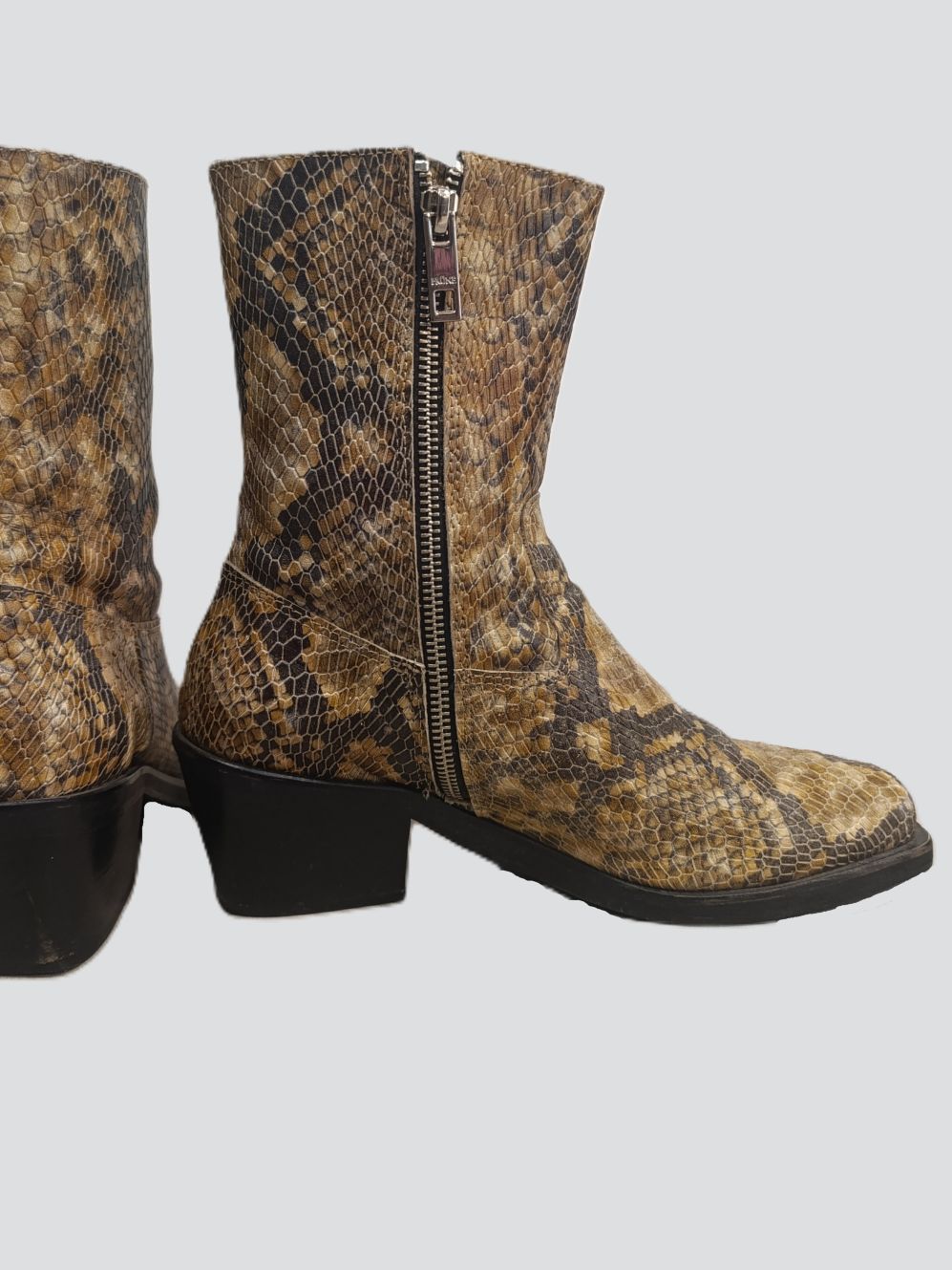 BOTAS CUERO REPTIL BEIGE GRIS MOSTAZA - PRÜNE, imagen 2 de 4