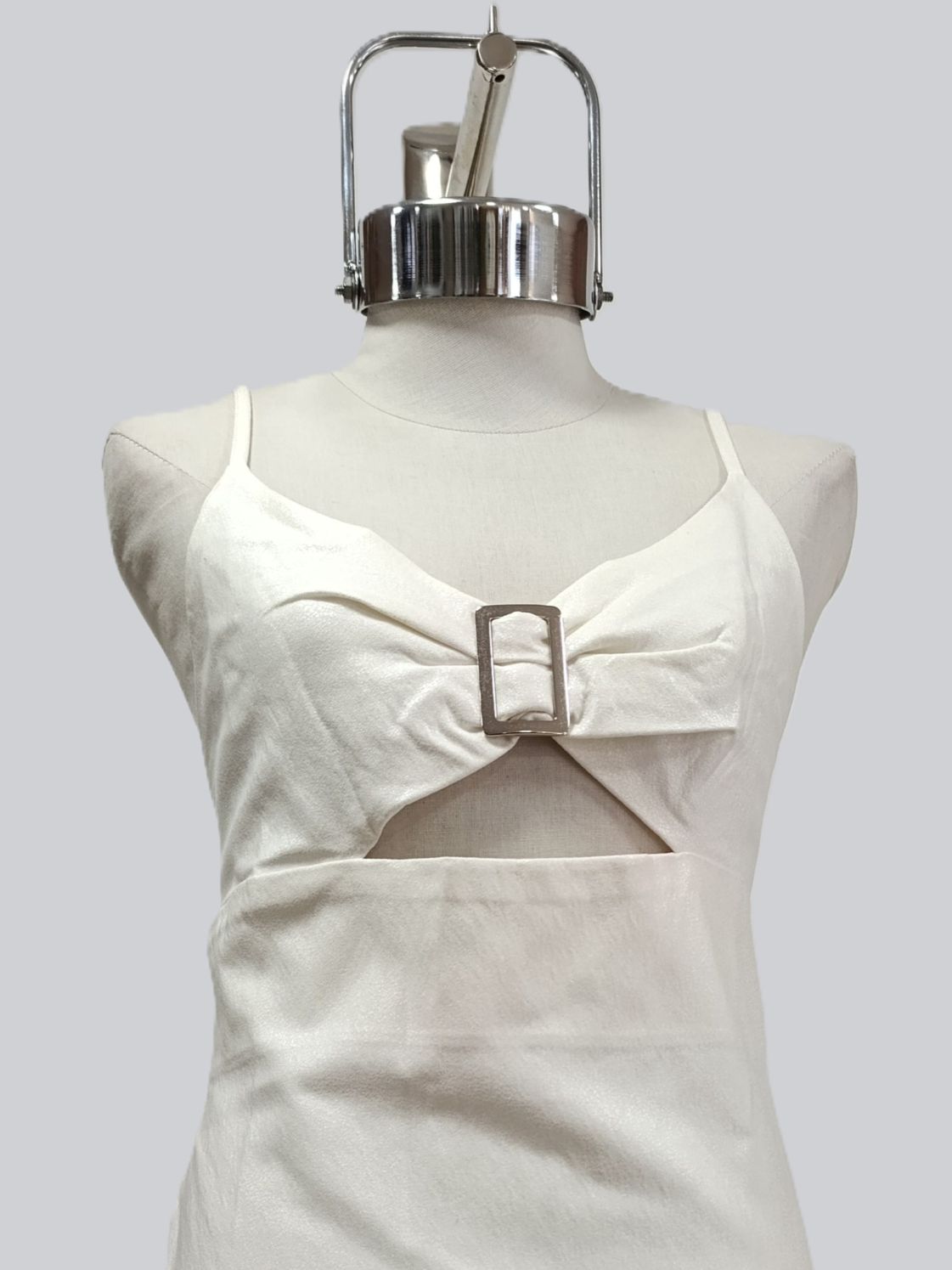 VESTIDO - ZHOUE (NUEVO CON ETIQUETA), imagen 3 de 4